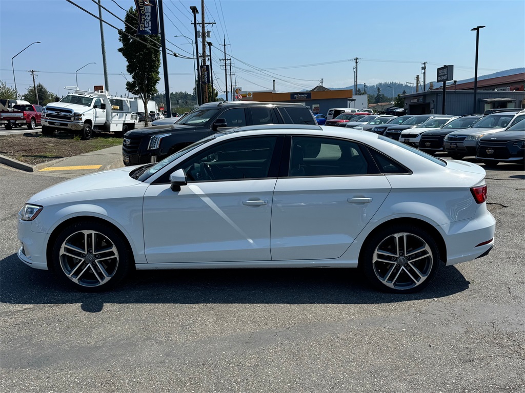2018 Audi A3 2.0T Premium Quattro photo 3