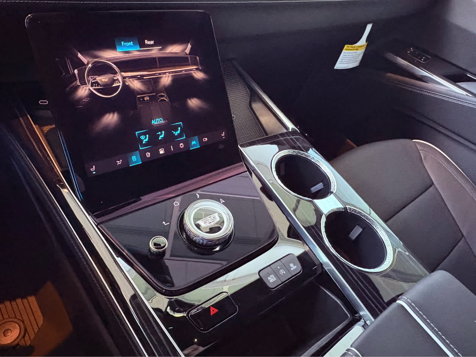 2025 Cadillac Escalade ESV Sport photo 4