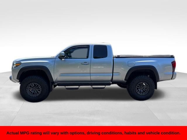 2022 Toyota Tacoma TRD Off-Road photo 7