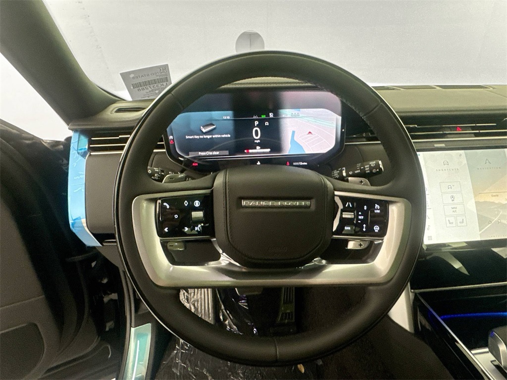 2025 Land Rover Range Rover SE photo 9
