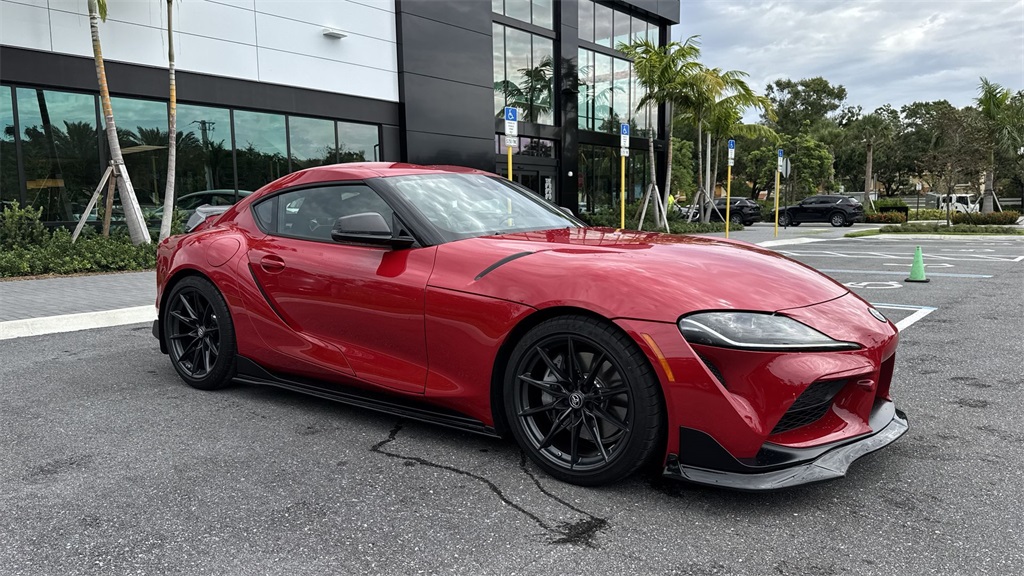 2024 Toyota Supra 3.0 photo 3