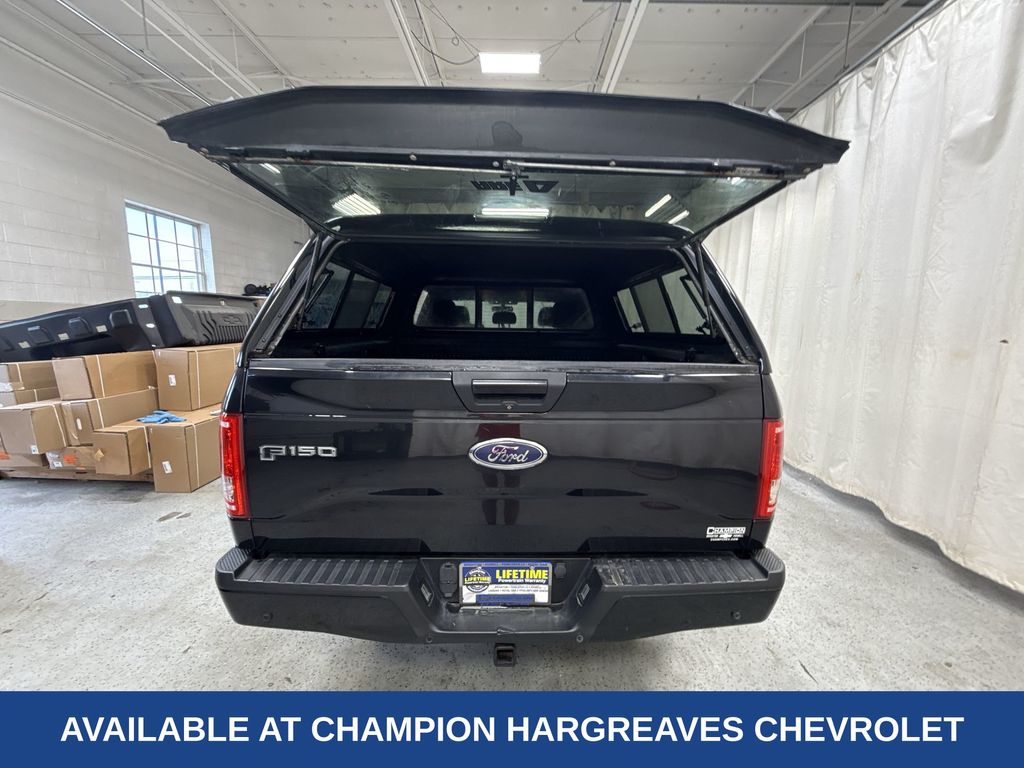 2015 Ford F-150 XLT photo 21