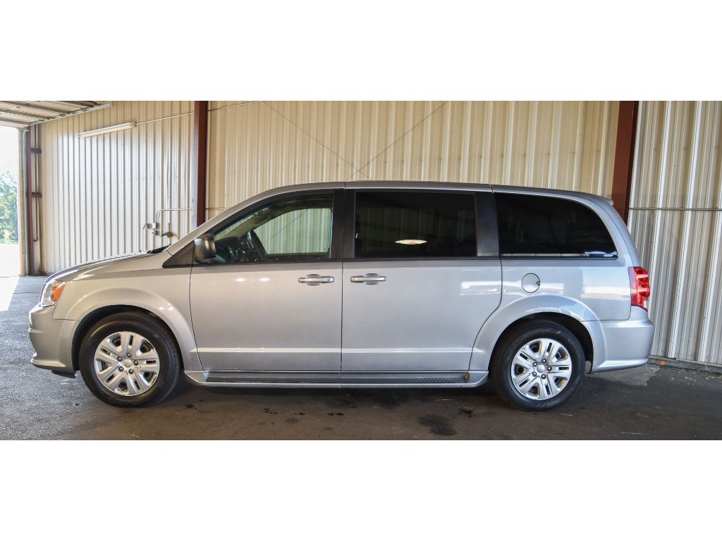 2018 Dodge Grand Caravan SE photo 4