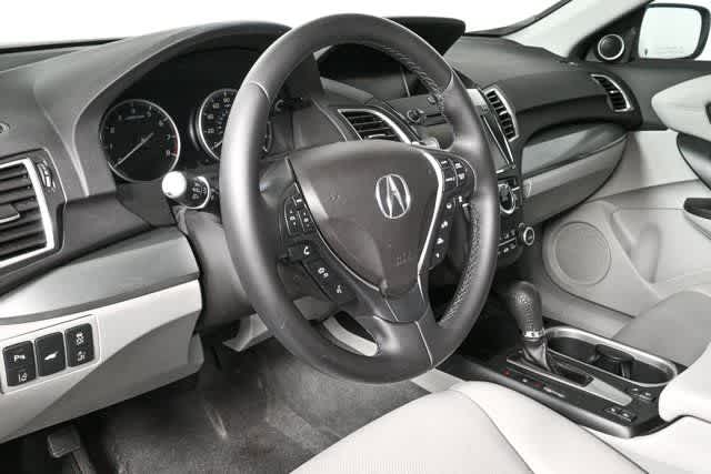 2017 Acura RDX Advance photo 3