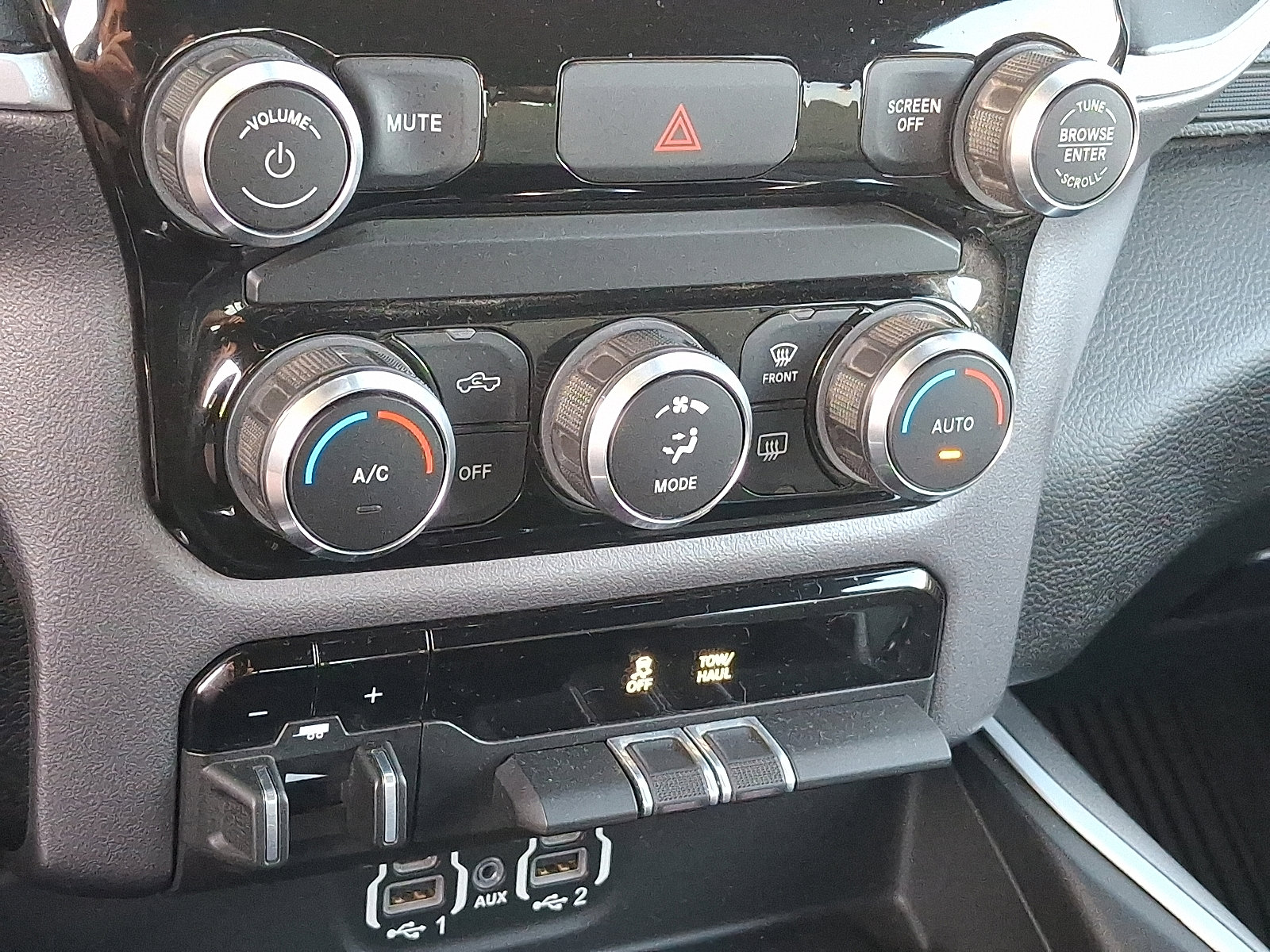 2022 Ram 1500 Big Horn photo 14