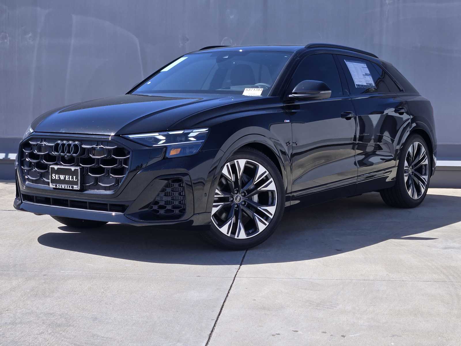 2025 Audi Q8 Prestige