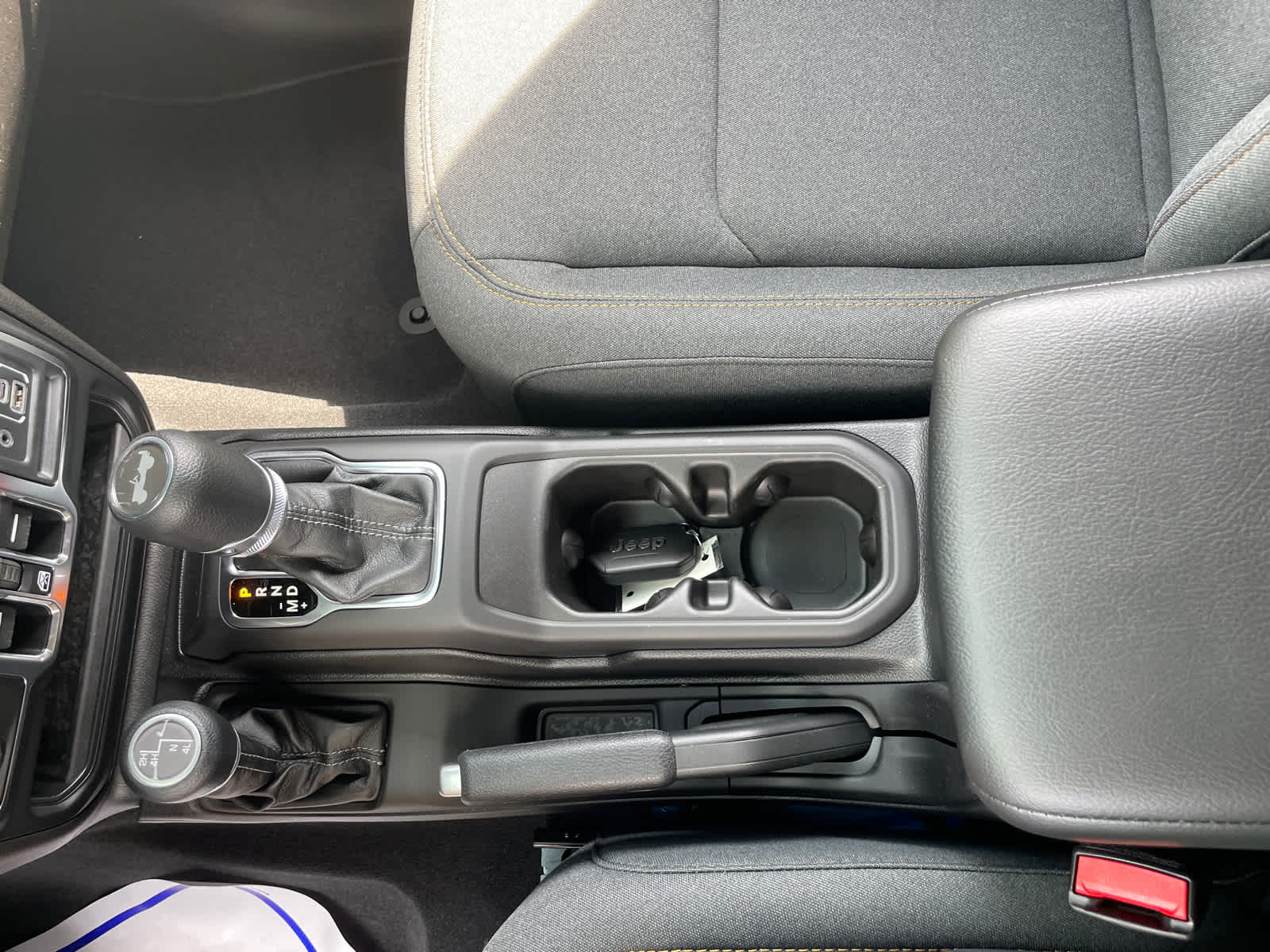 2025 Jeep Wrangler Sport S photo 27