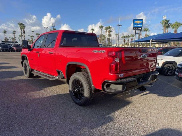 2025 Chevrolet Silverado 2500HD Custom photo 5