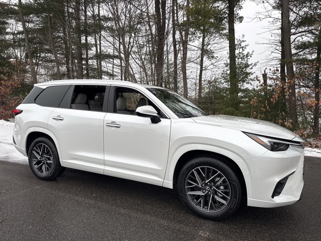 2026 Lexus TX Premium's photo