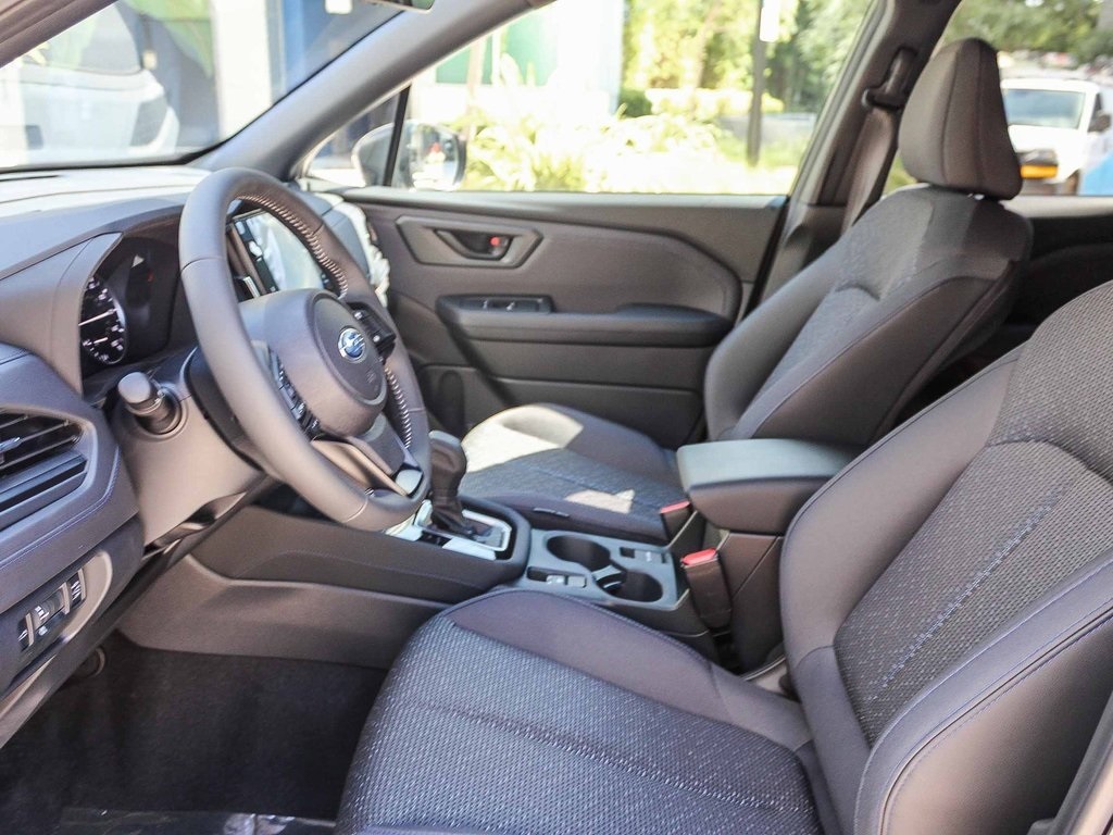 2025 Subaru Forester Premium photo 17