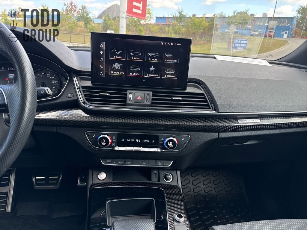 2022 Audi SQ5 Premium photo 16
