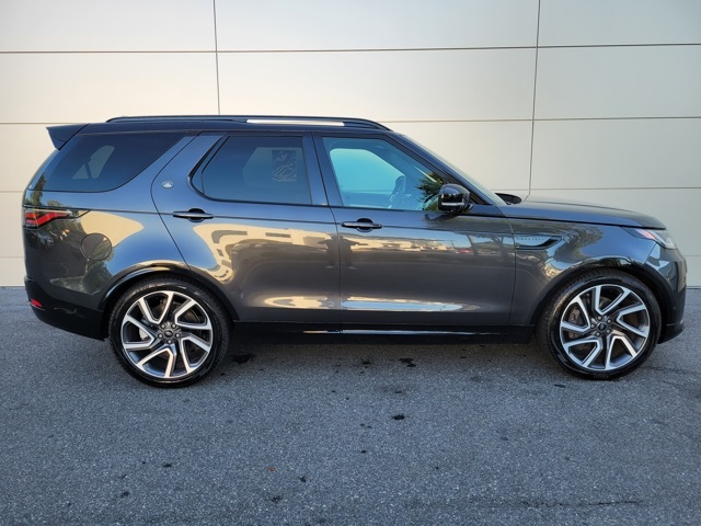 2024 Land Rover Discovery SE photo 8