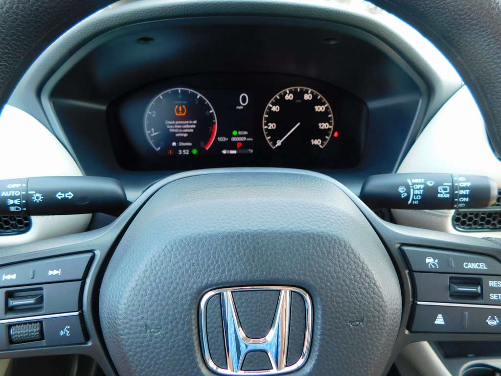 2026 Honda HR-V LX photo 27