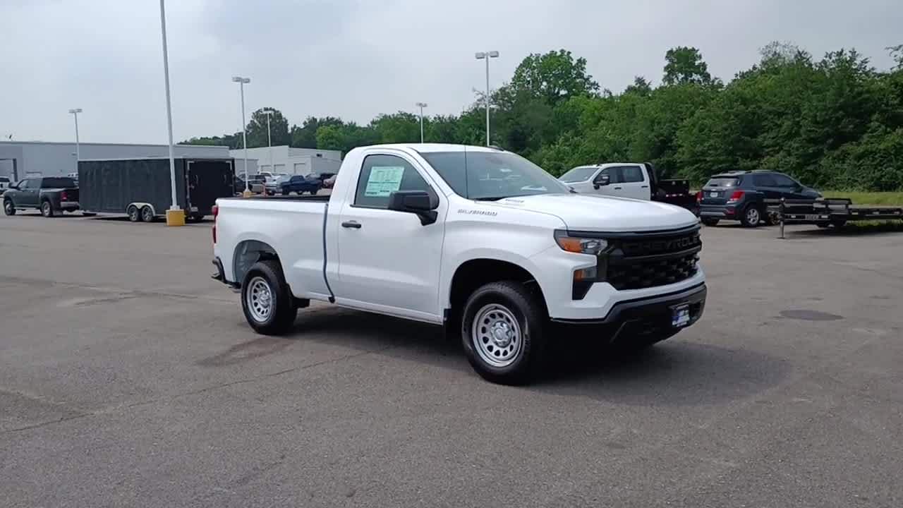 2025 Chevrolet Silverado 1500 photo 2