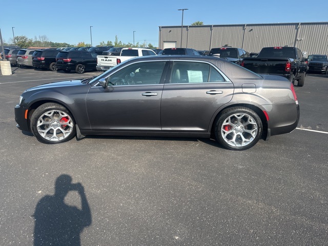 2017 Chrysler 300 C Platinum photo 4