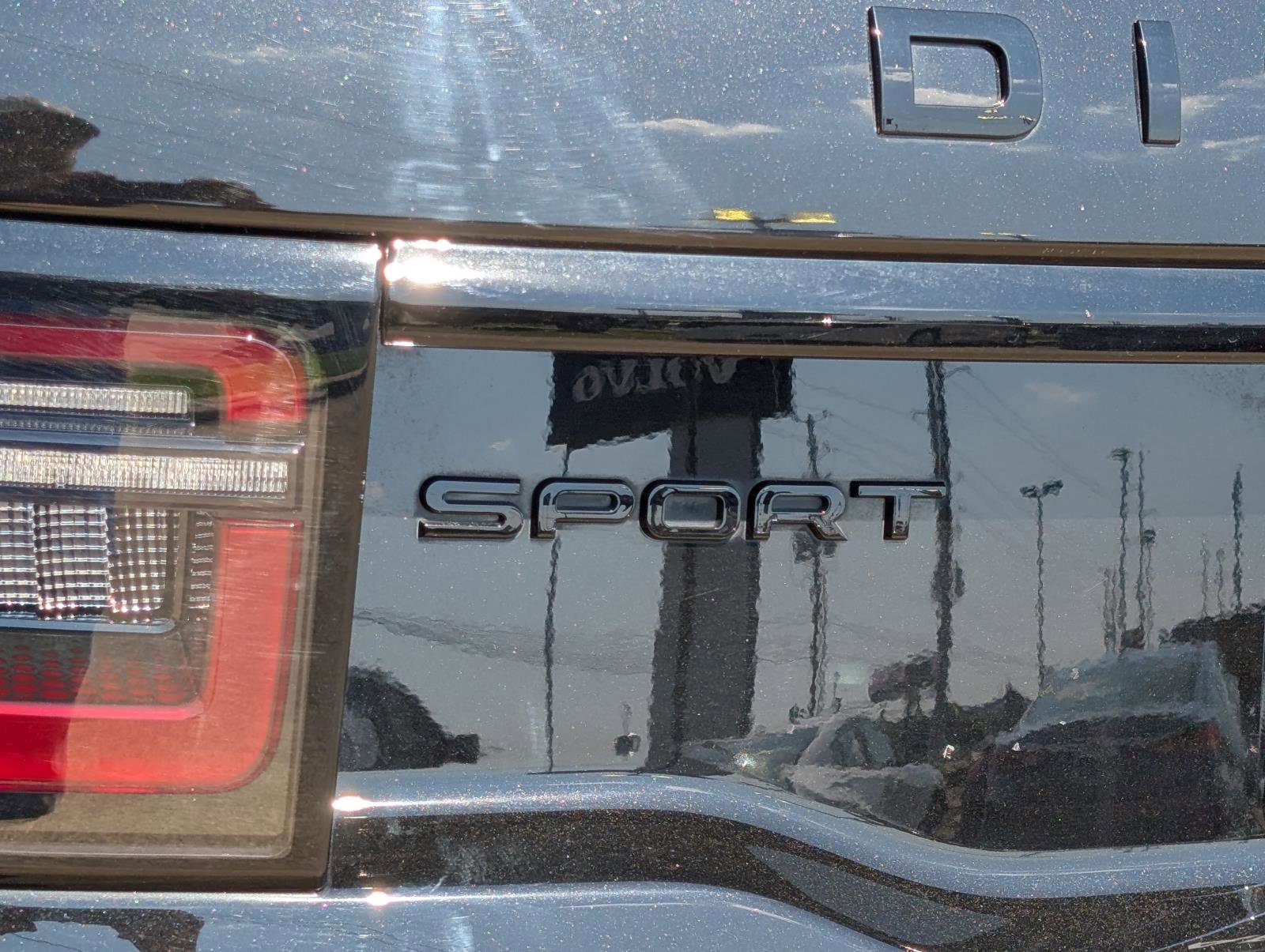 2024 Land Rover Discovery Sport Dynamic SE photo 6