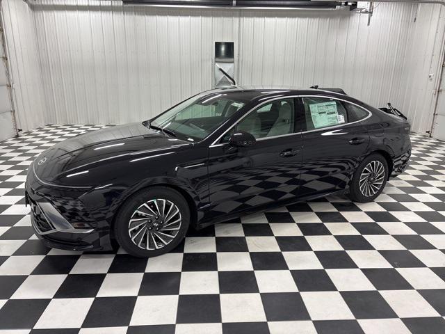 2025 Hyundai Sonata Hybrid SEL's photo