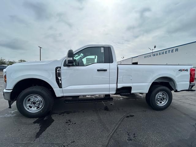2025 Ford F-250 XL photo 2