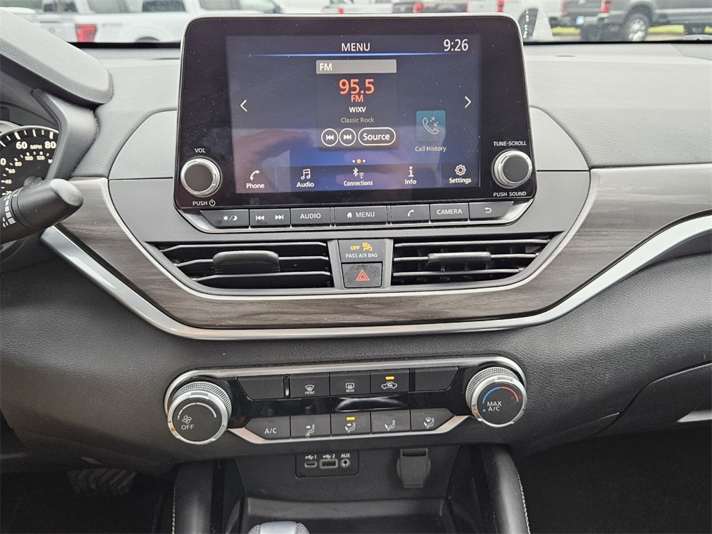2023 Nissan Altima 2.5 SV photo 19