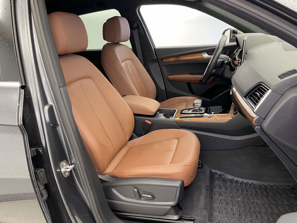 2023 Audi Q5 45 S line Premium photo 20