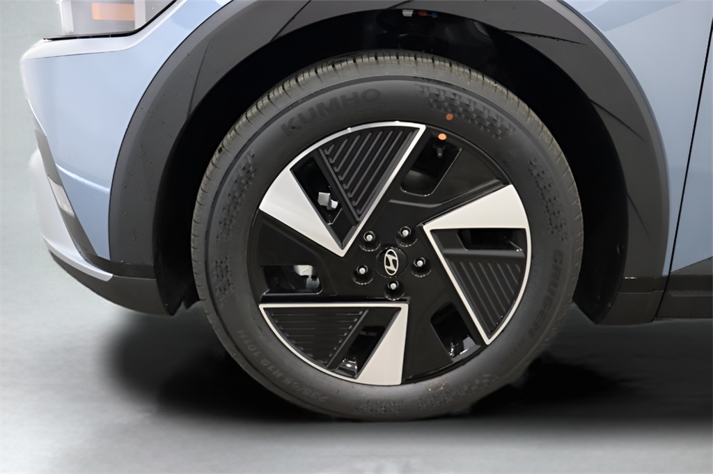 2025 Hyundai Ioniq 5 SE photo 16