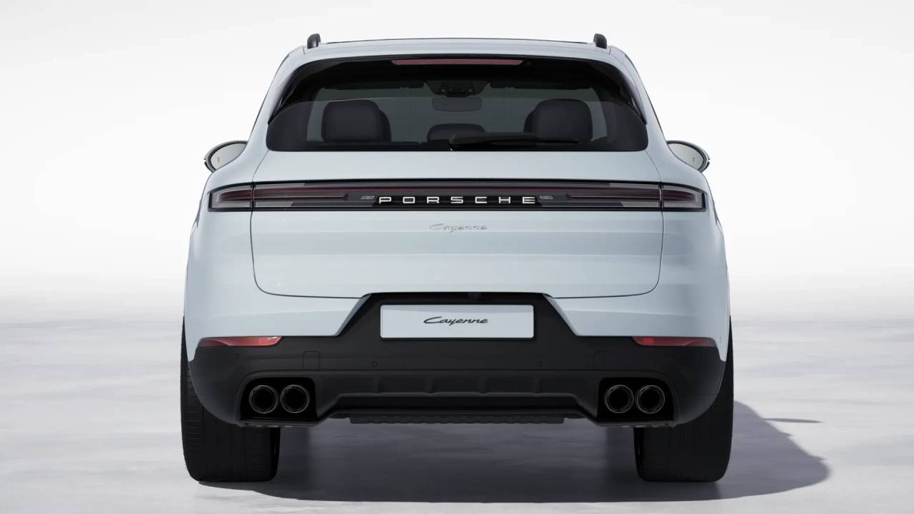 2026 Porsche Cayenne photo 8