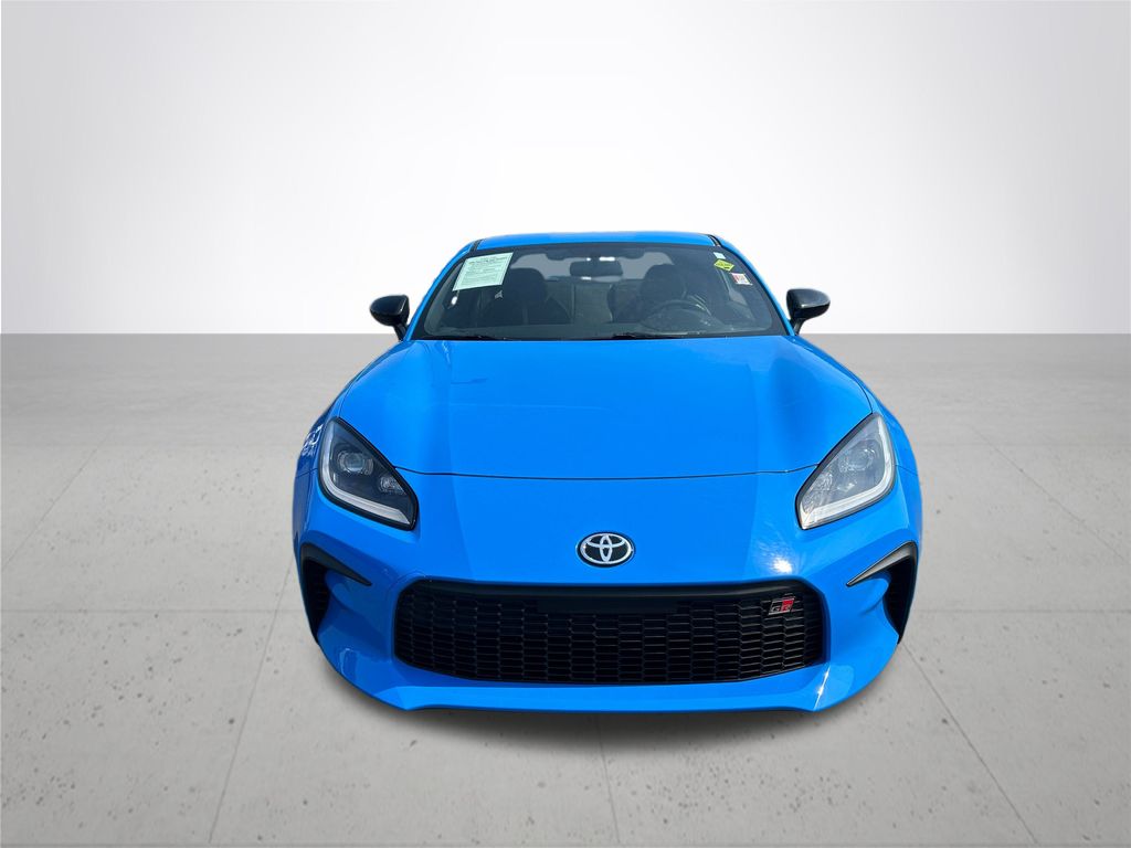2024 Toyota GR86 Premium photo 3