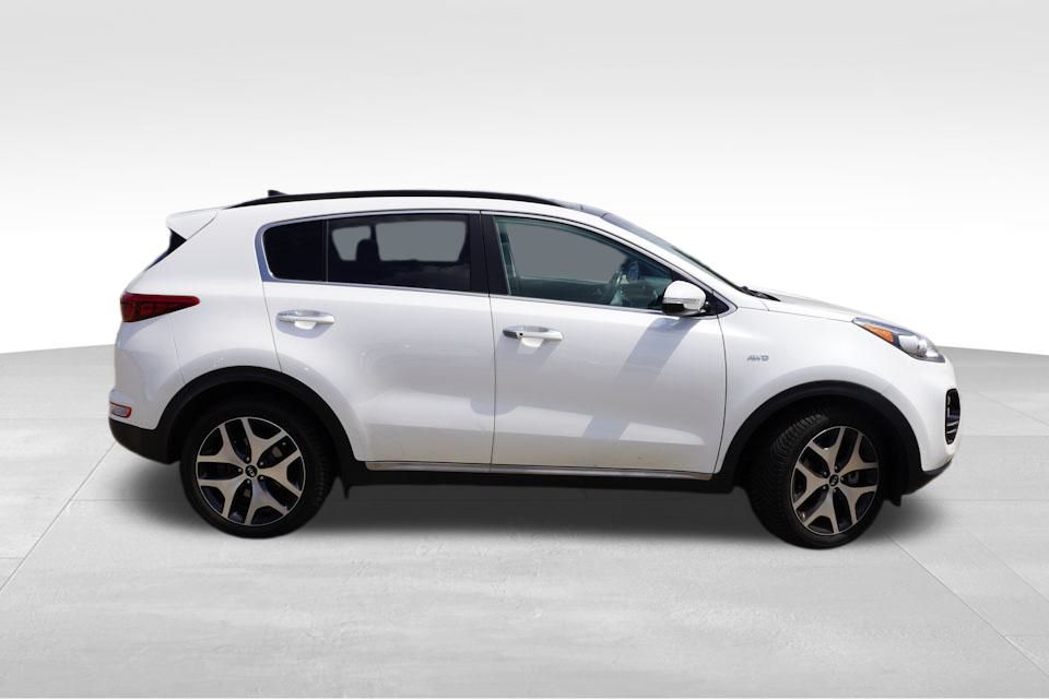 Used 2018 Kia Sportage SX with VIN KNDPRCA63J7438027 for sale in Lakeville, MN