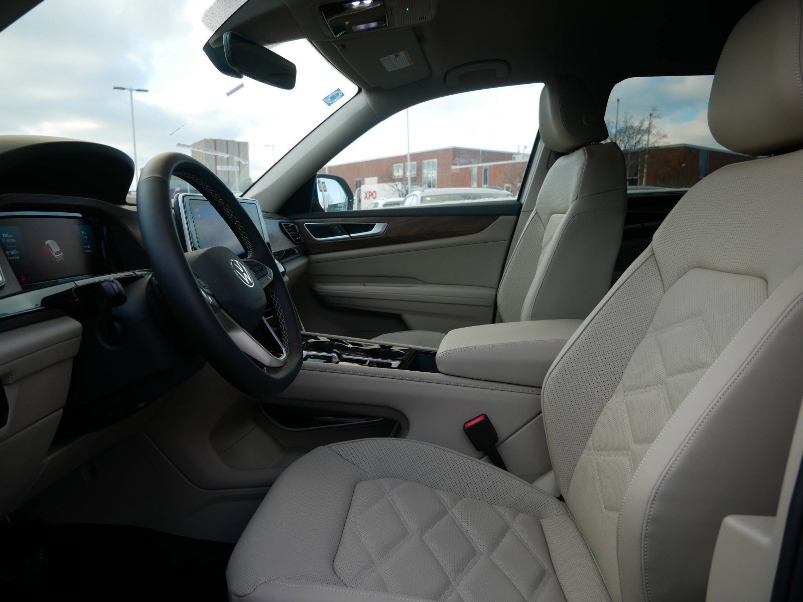 2025 Volkswagen Atlas SE Technology photo 3