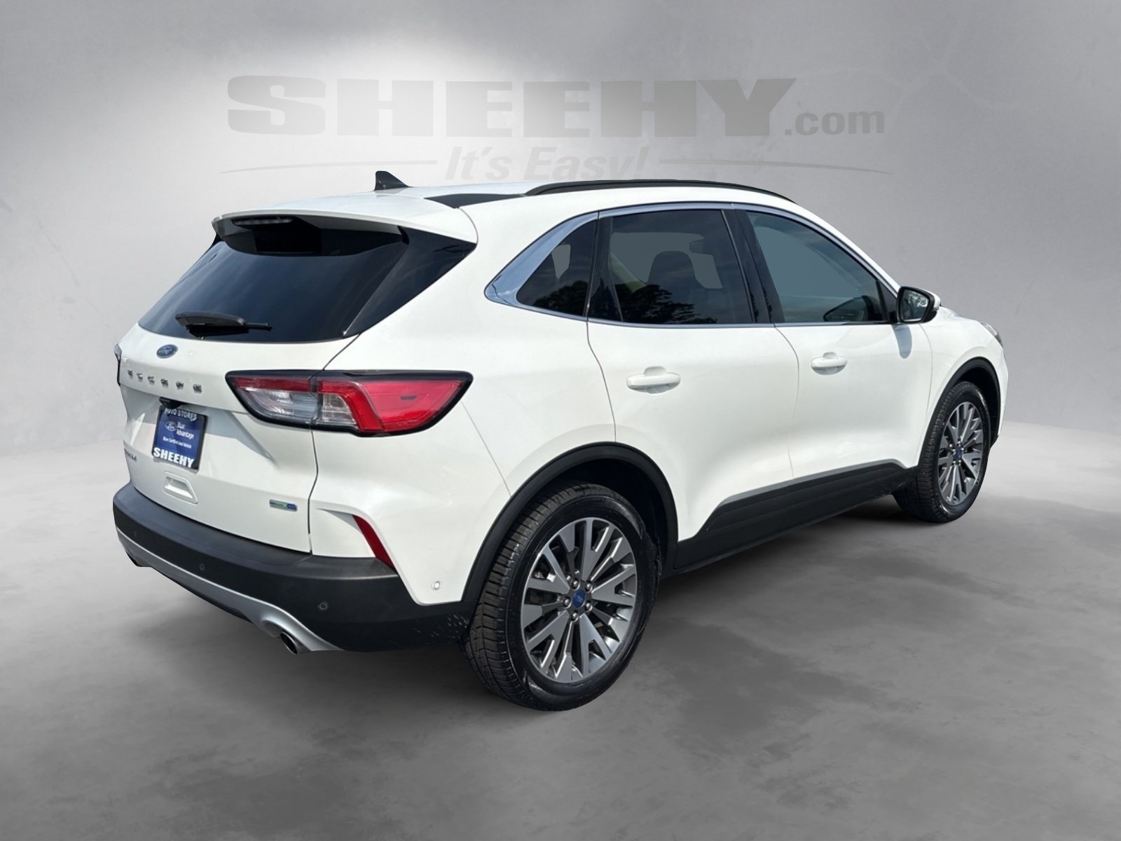 2020 Ford Escape Titanium Hybrid photo 11