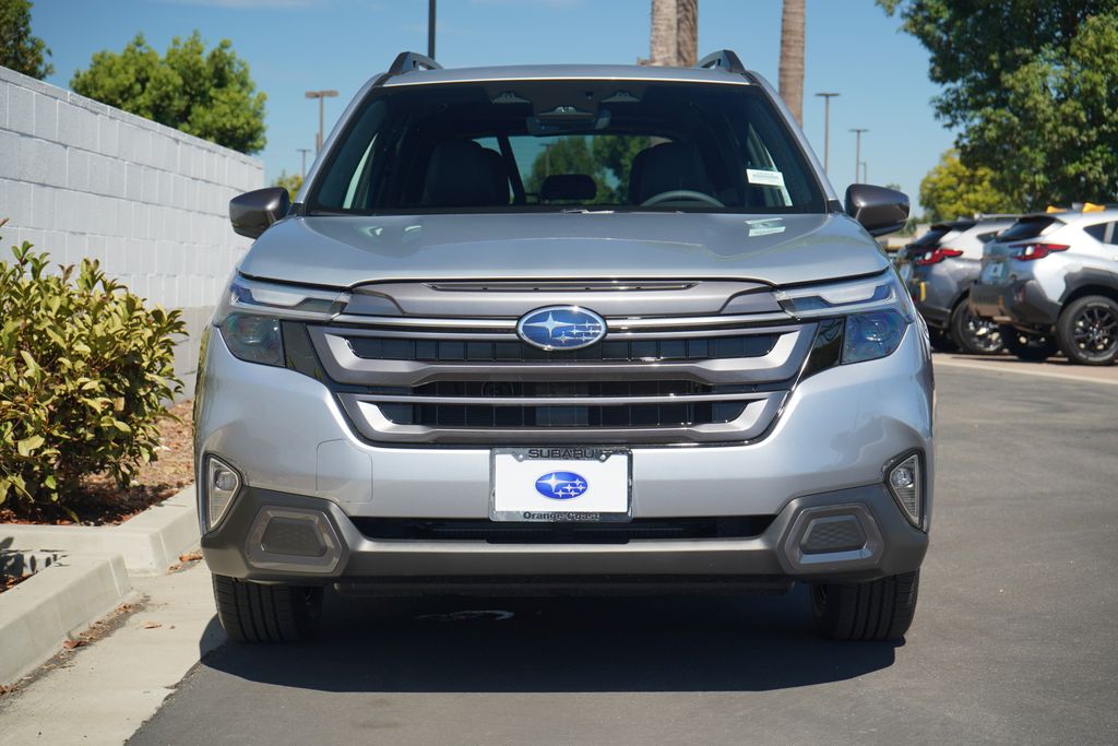 2025 Subaru Forester Limited photo 4