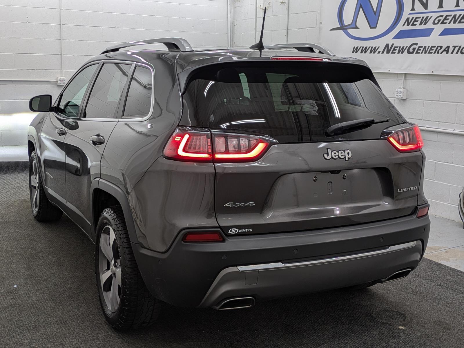 2021 Jeep Cherokee Limited photo 16