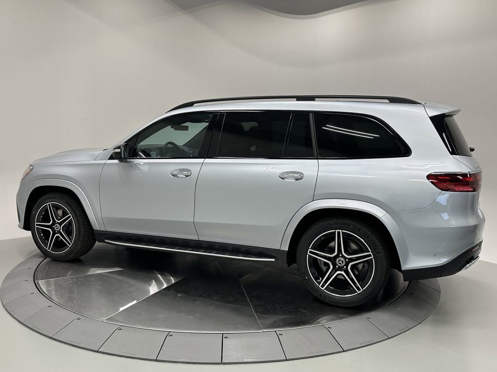 2026 Mercedes Benz GLS 450 4MATIC photo 5