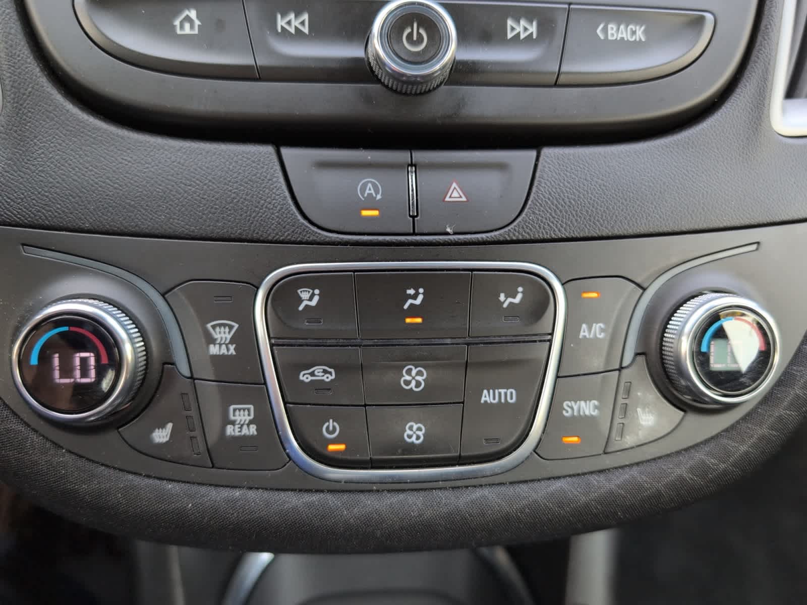 2023 Chevrolet Malibu 1LT photo 23
