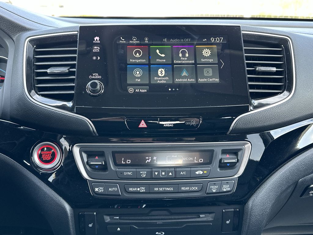 2022 Honda Pilot Touring photo 19