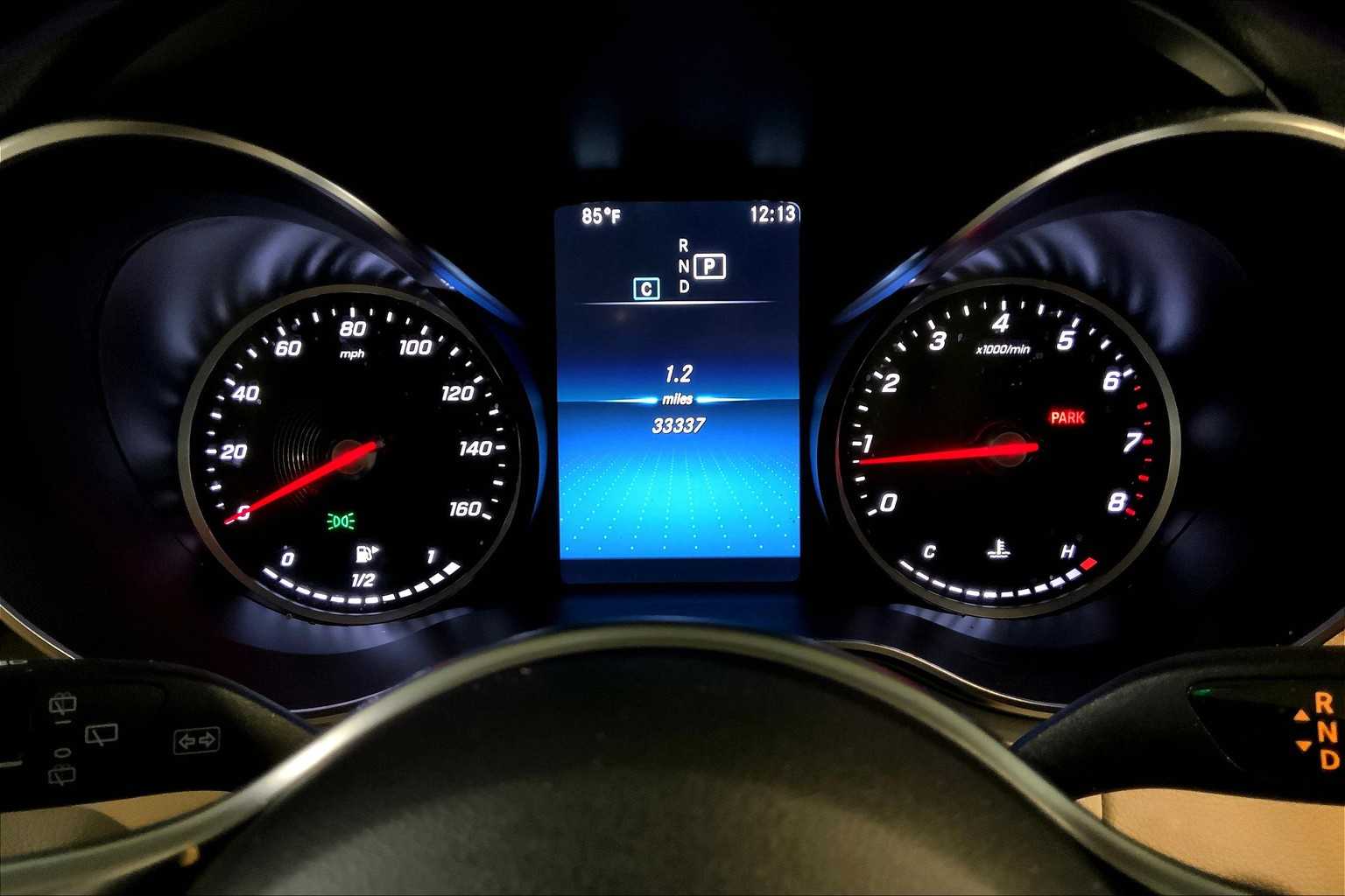 2022 Mercedes Benz GLC 300 photo 23