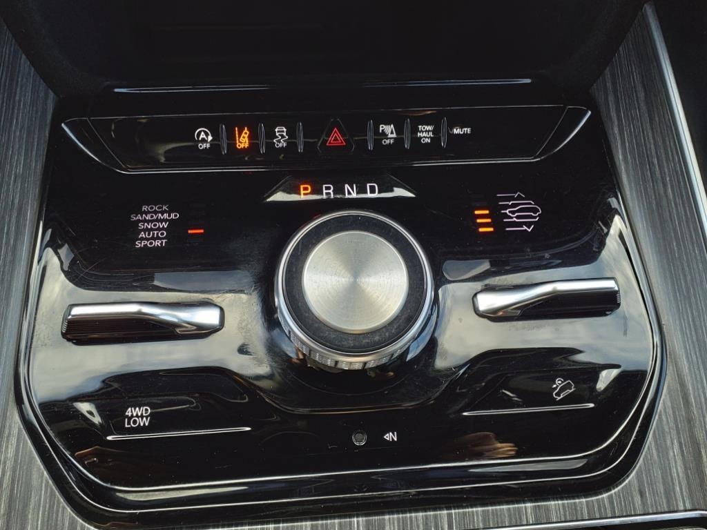 2023 Jeep Wagoneer Series III Limited photo 5