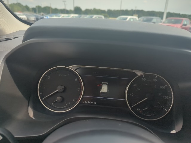 2024 Nissan Rogue SV photo 10