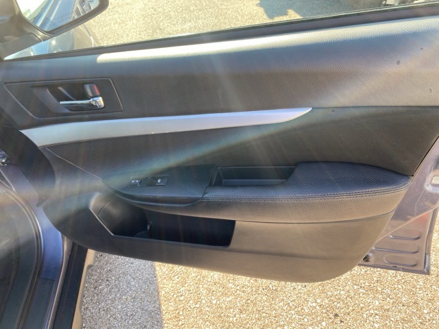 2014 Subaru Outback 2.5i Premium photo 28