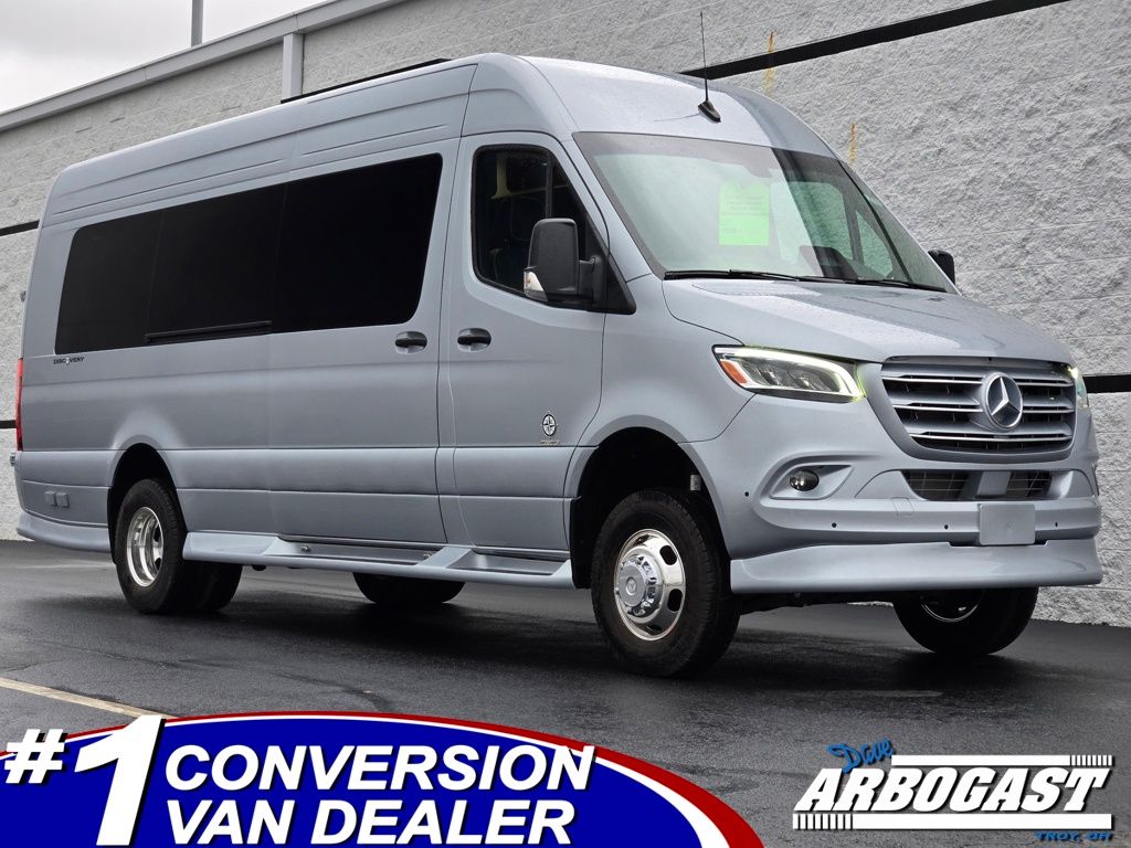 2025 Mercedes-Benz Sprinter Cargo Van Base's photo