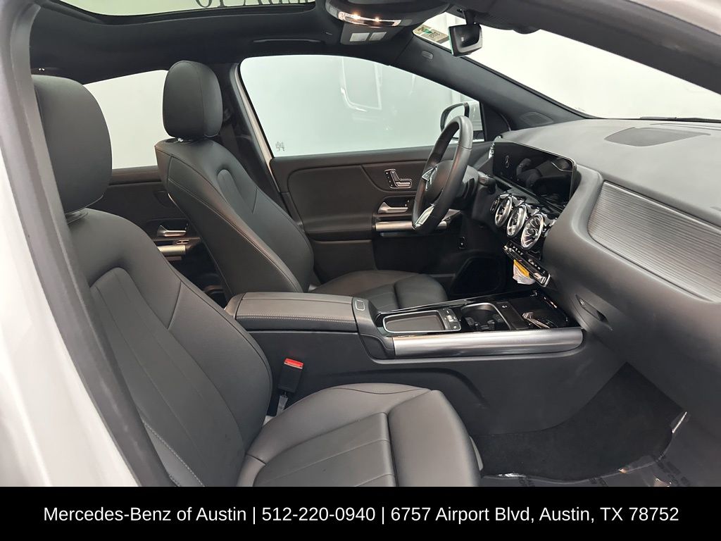 2025 Mercedes Benz GLA 250 photo 23