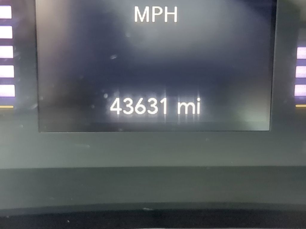 2021 Jeep Cherokee Altitude photo 26