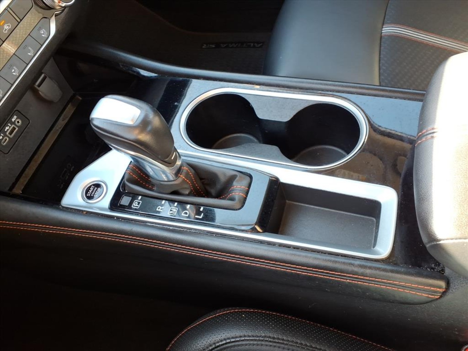 2024 Nissan Altima 2.5 SR Gray at Robbins Nissan