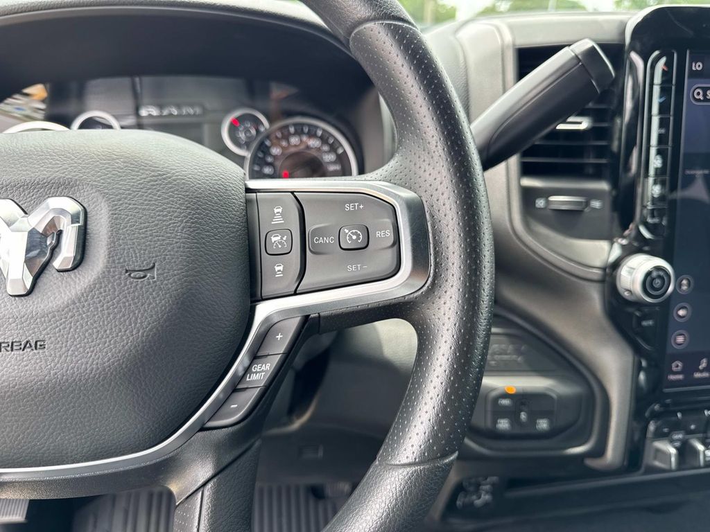 2025 Ram 2500 Tradesman photo 39