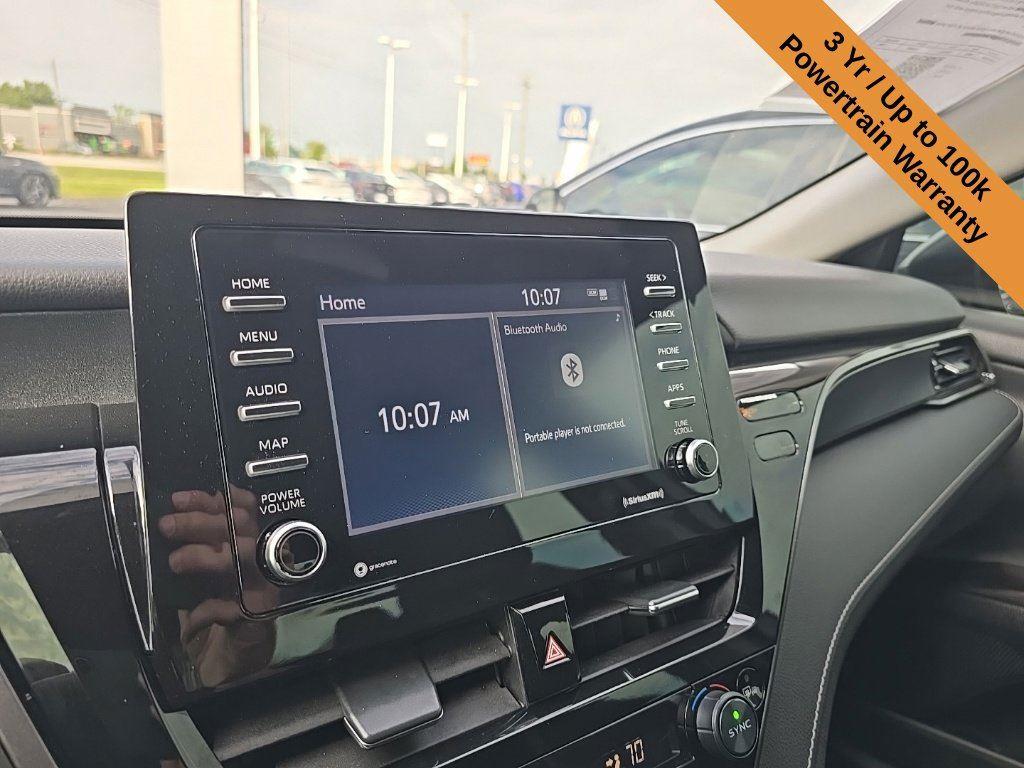 2022 Toyota Camry SE photo 18
