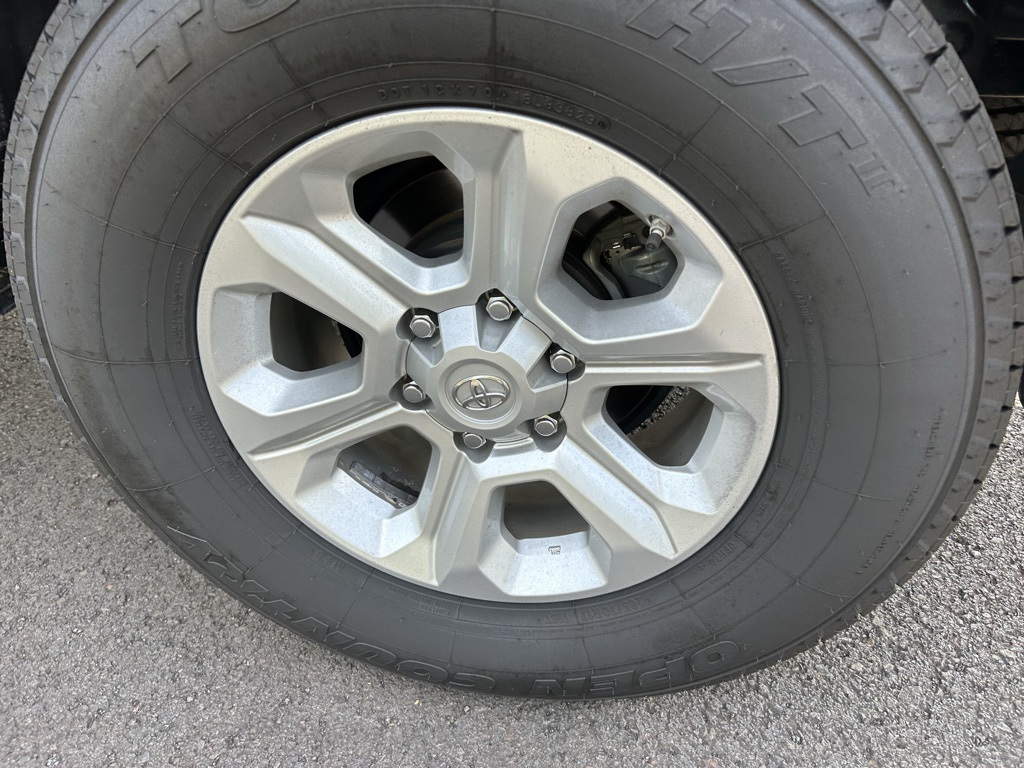 2019 Toyota 4Runner SR5 Premium photo 7