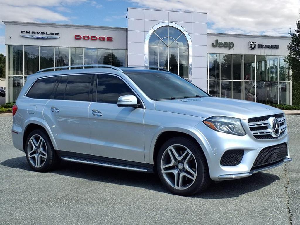 2017 Mercedes-Benz GLS-Class GLS550's photo