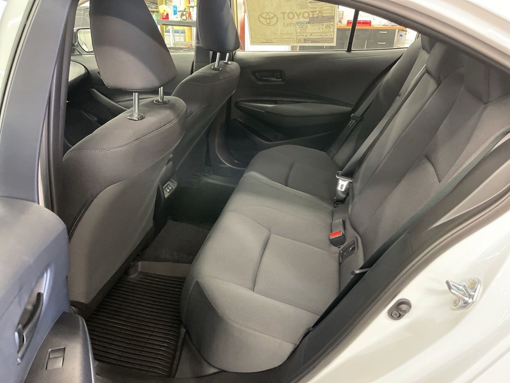 2025 Toyota Corolla LE photo 27