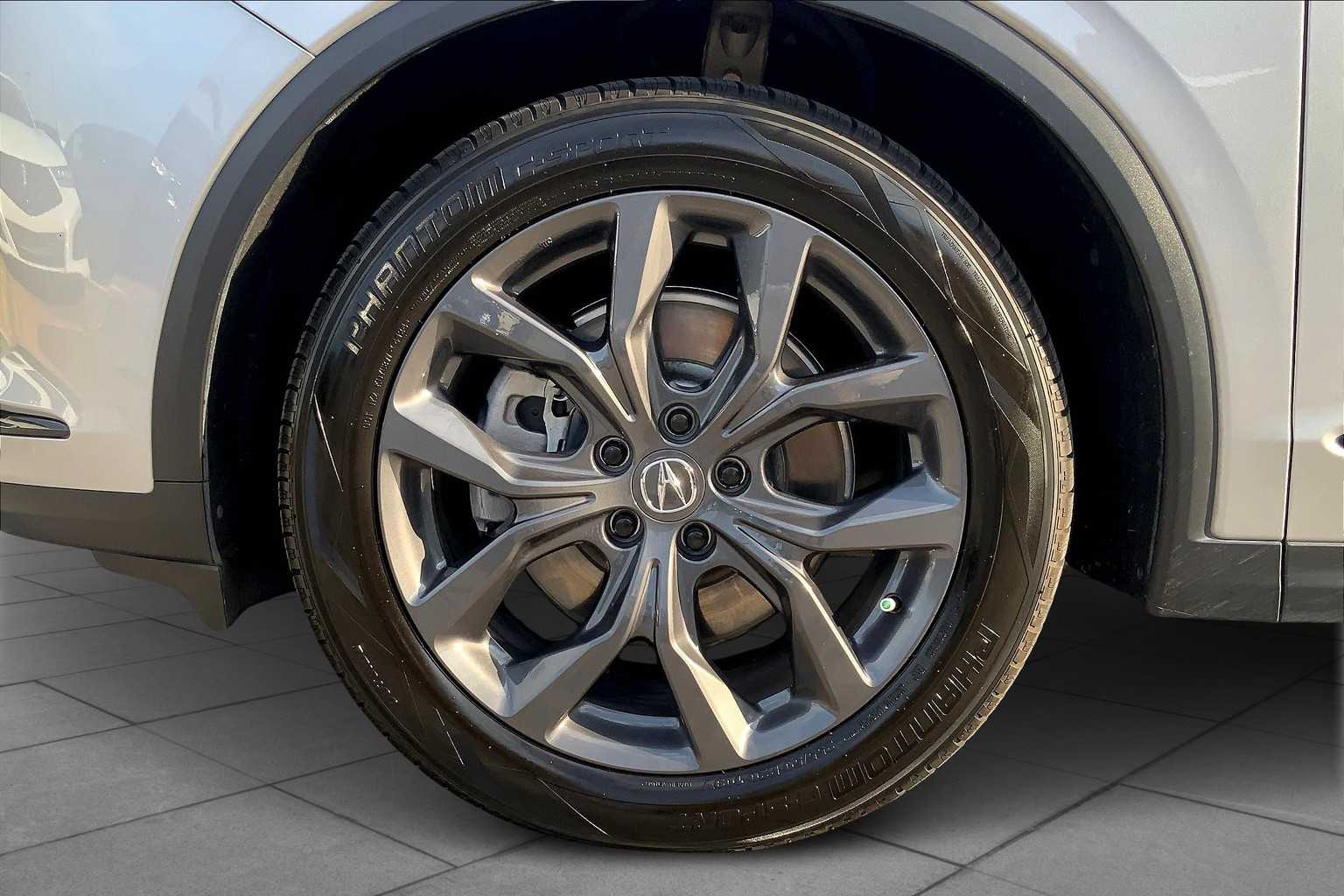 2023 Acura MDX SH-AWD A-Spec photo 10