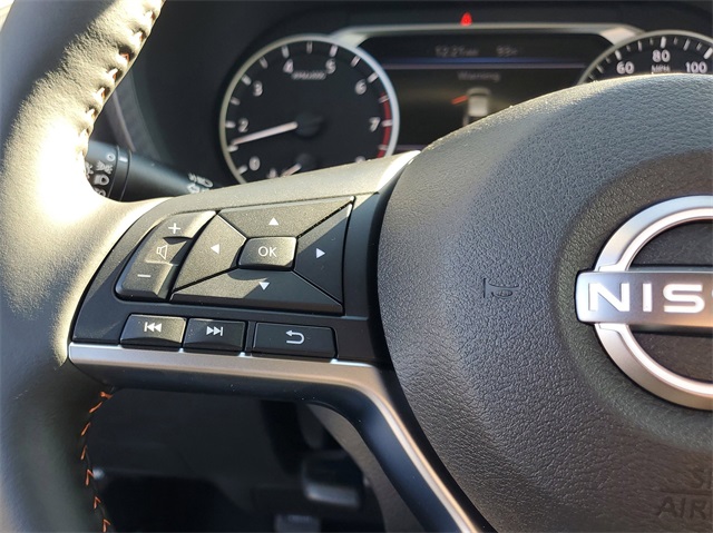 2025 Nissan Sentra SR photo 10